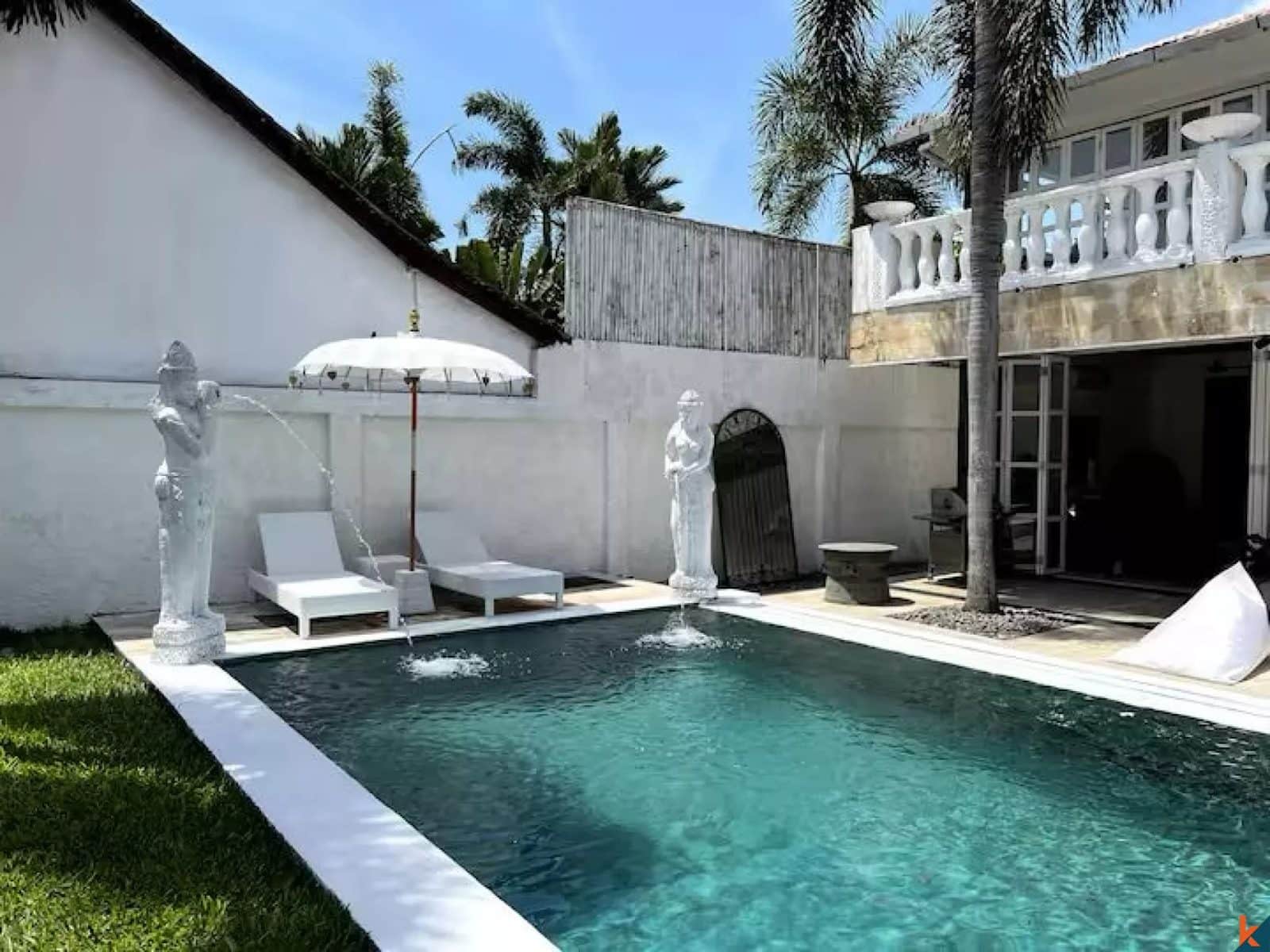 5-bedroom leasehold villa in Berawa — photo 2 of 5