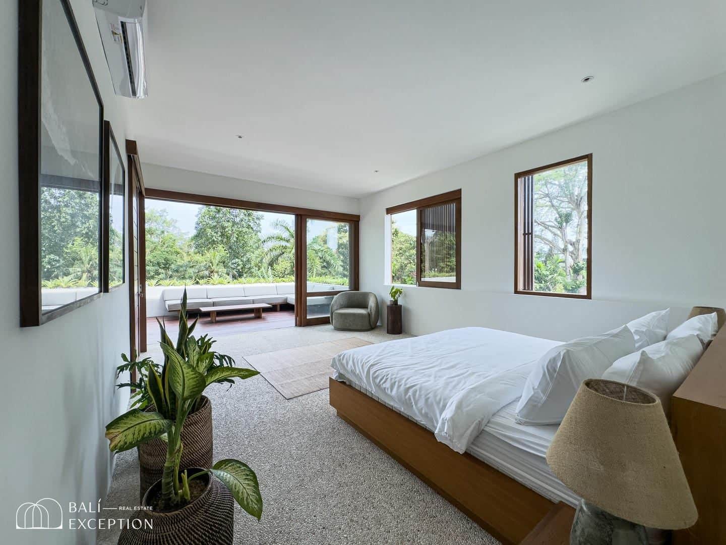4-bedroom leasehold villa in Pererenan — photo 4 of 5