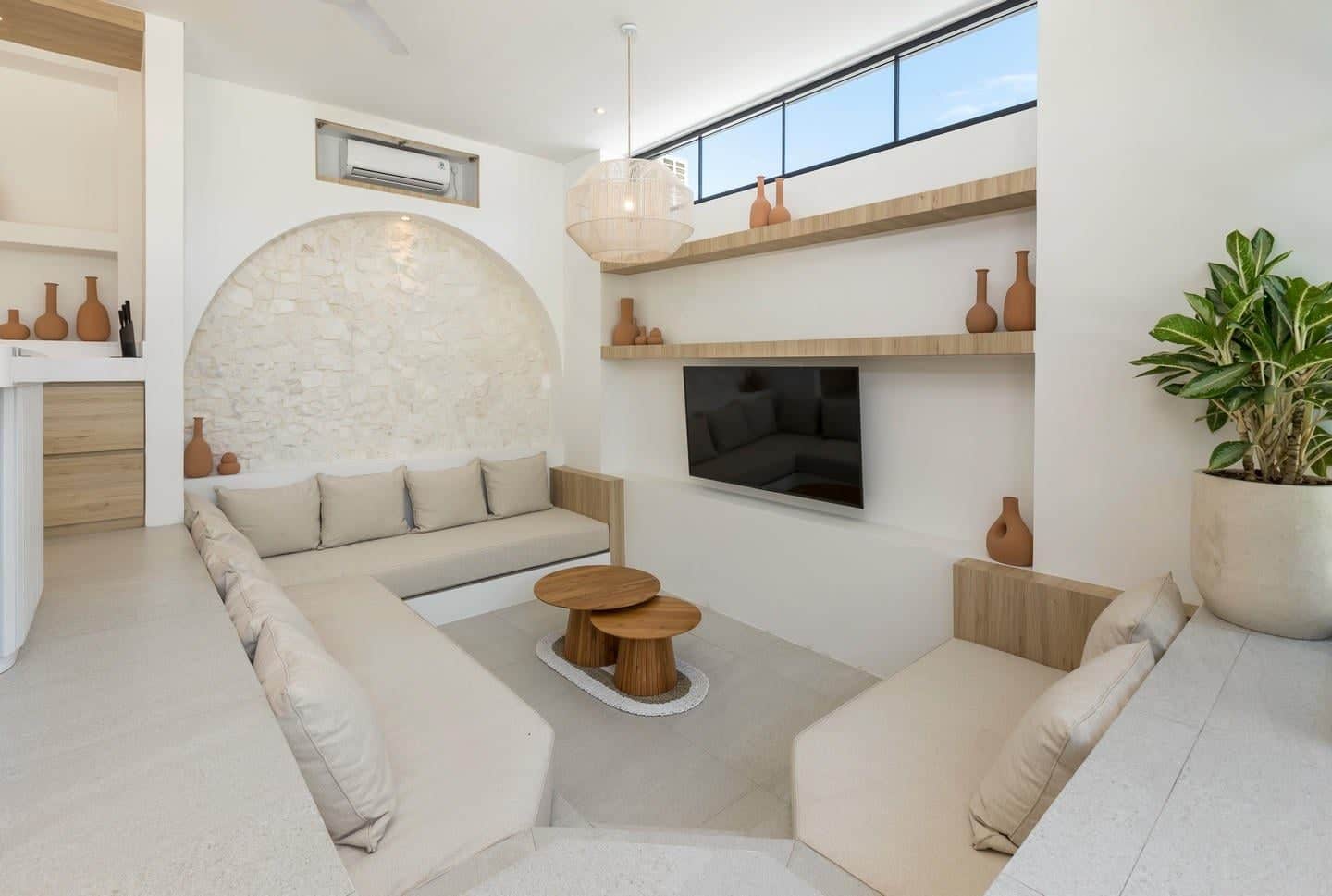 3-bedroom leasehold villa in Canggu — photo 2 of 5