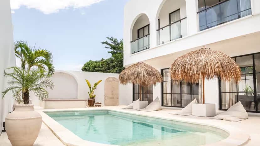 4-bedroom leasehold villa in Canggu — photo 2 of 5