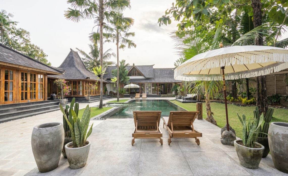 4-Bedroom Joglo-Style Villa with Rice-Field View