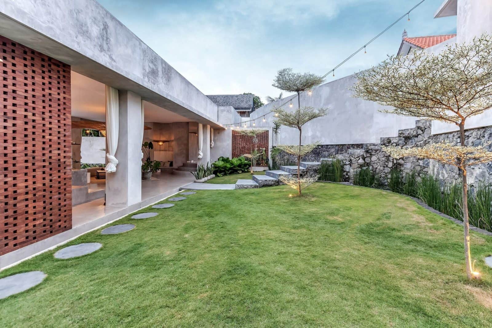 4-bedroom leasehold villa in Pererenan — photo 12 of 35