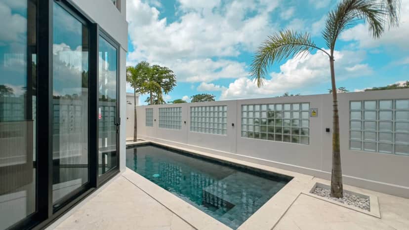 5-bedroom leasehold villa in Pererenan — photo 2 of 5