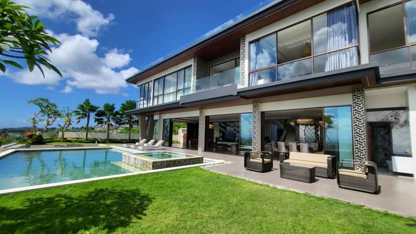 4-bedroom freehold villa in Jimbaran — photo 2 of 5