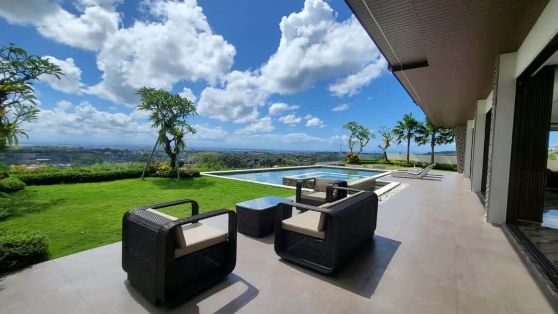 4-bedroom freehold villa in Jimbaran — photo 3 of 5