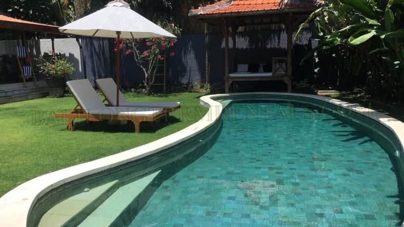 4-bedroom leasehold villa in Canggu — photo 2 of 5
