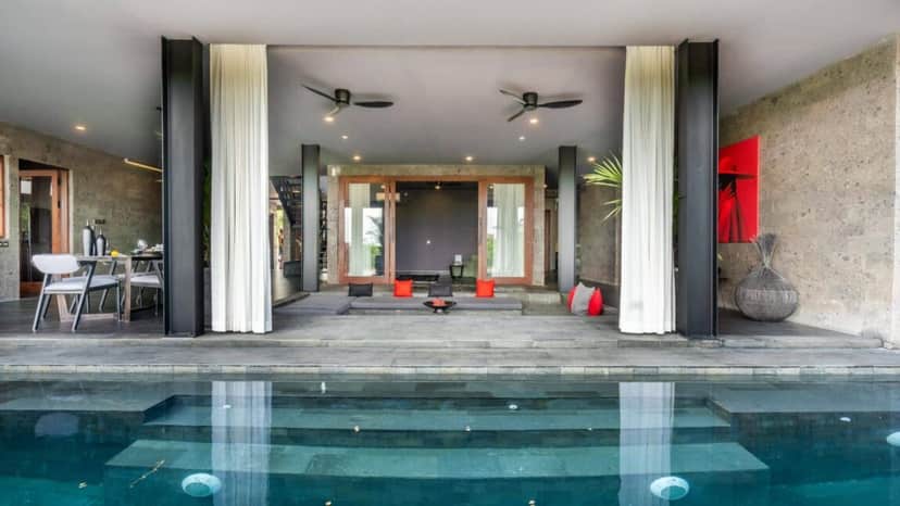 6-bedroom leasehold villa in Pererenan — photo 2 of 5