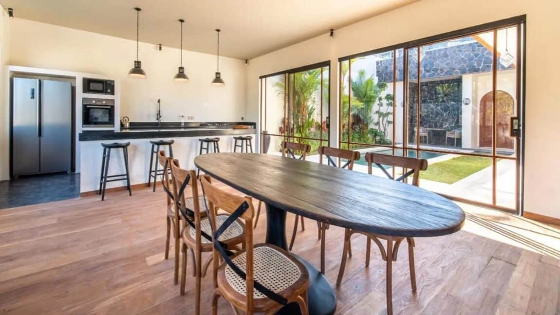 3-bedroom leasehold villa in Berawa — photo 3 of 5