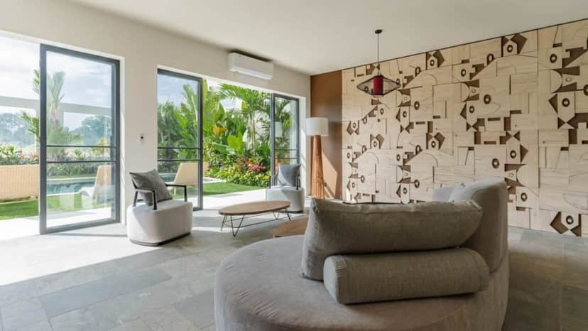 6-bedroom leasehold villa in Berawa — photo 2 of 5