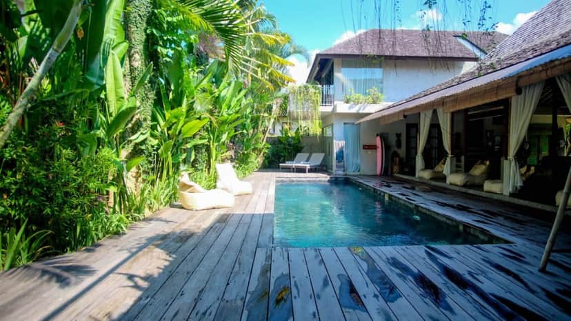 5-bedroom leasehold villa in Kerobokan — photo 3 of 5