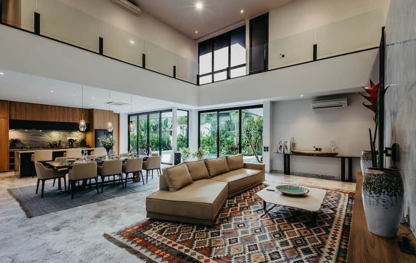 5-bedroom leasehold villa in Berawa — photo 2 of 5
