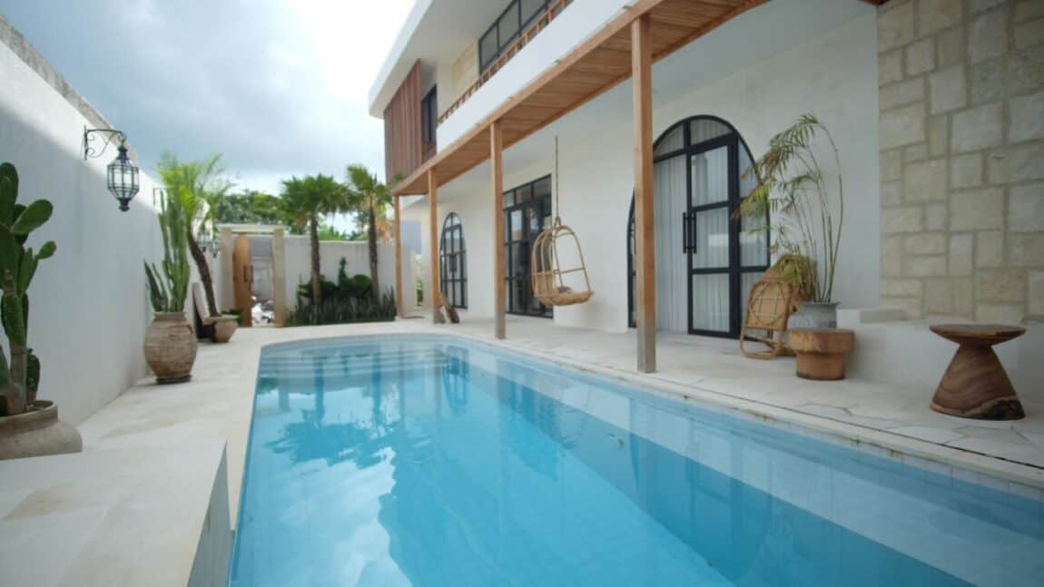 3 Bedrooms Villa In Batu Bolong Beachside with Farm View
