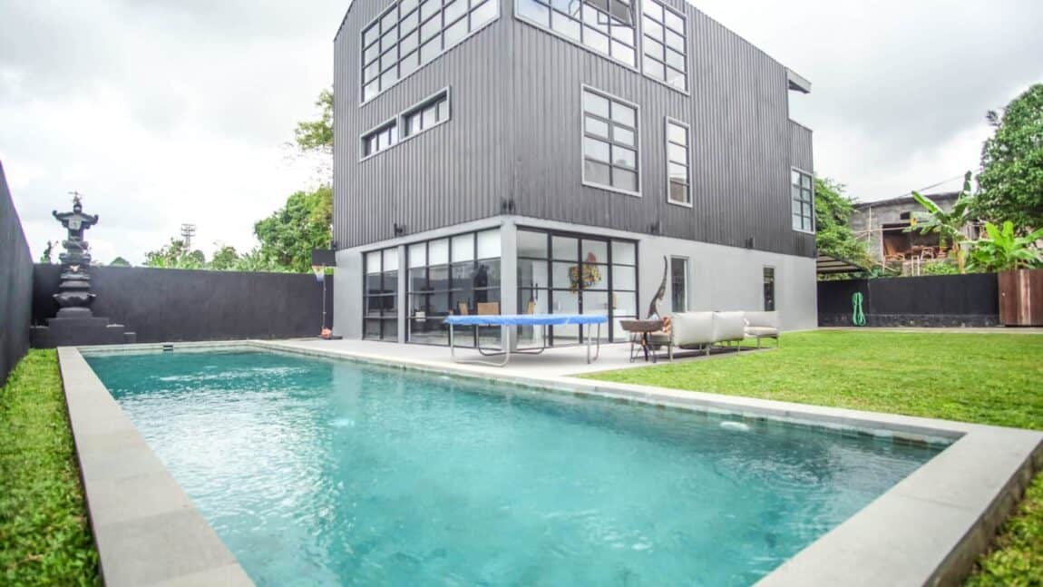 5 Bedrooms Modern villa in Padonan
