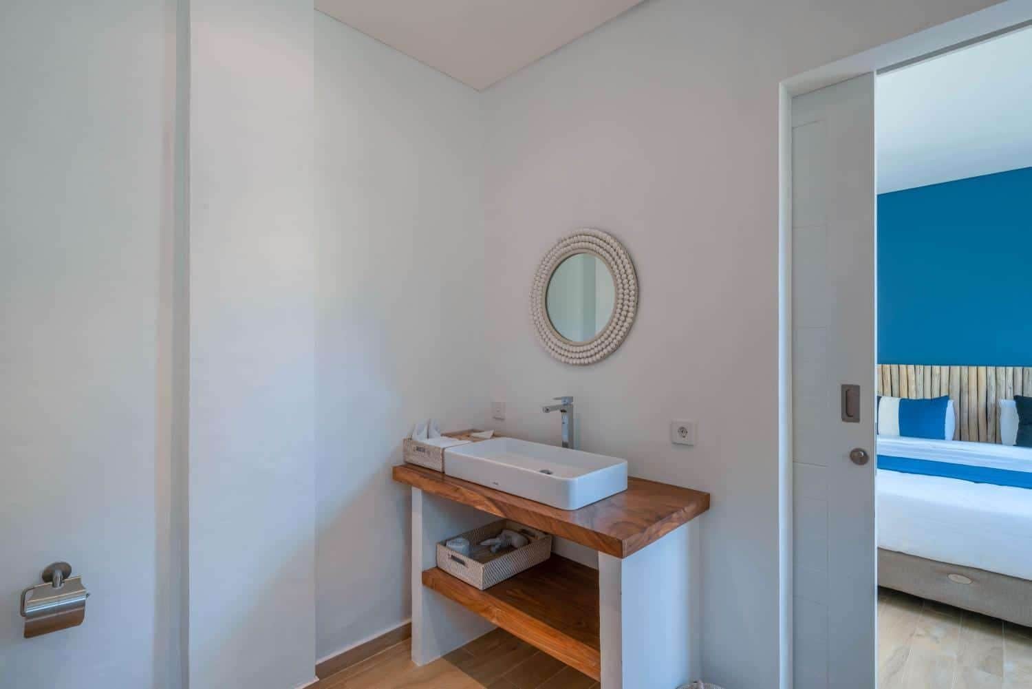 6-bedroom leasehold villa in Berawa — photo 13 of 30