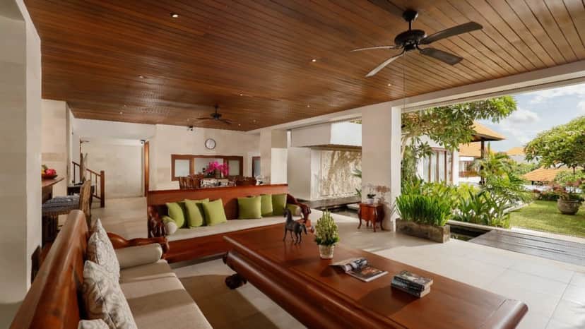 9-bedroom leasehold villa in Canggu — photo 4 of 5