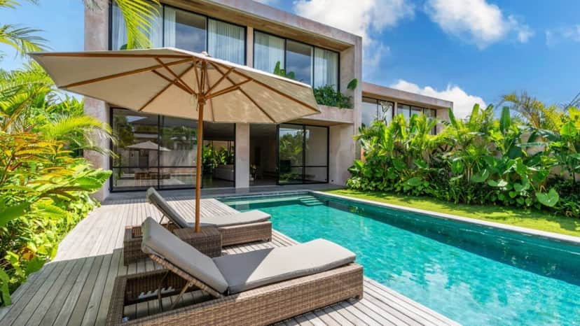 4-bedroom leasehold villa in Buduk/Mengwi — photo 2 of 5