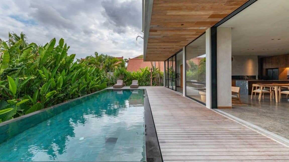 3 bedrooms brand new tropical villa in Tumbak Bayuh