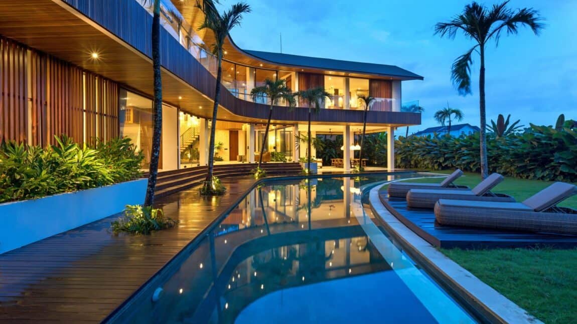 5 bedrooms luxury villa in Tumbak Bayuh