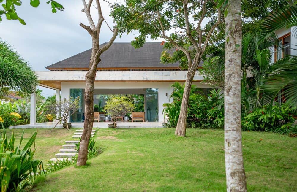 5-bedroom leasehold villa in Pererenan — photo 3 of 5
