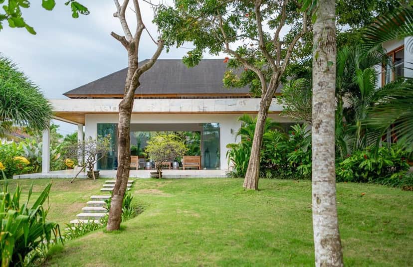 5-bedroom leasehold villa in Pererenan — photo 3 of 5