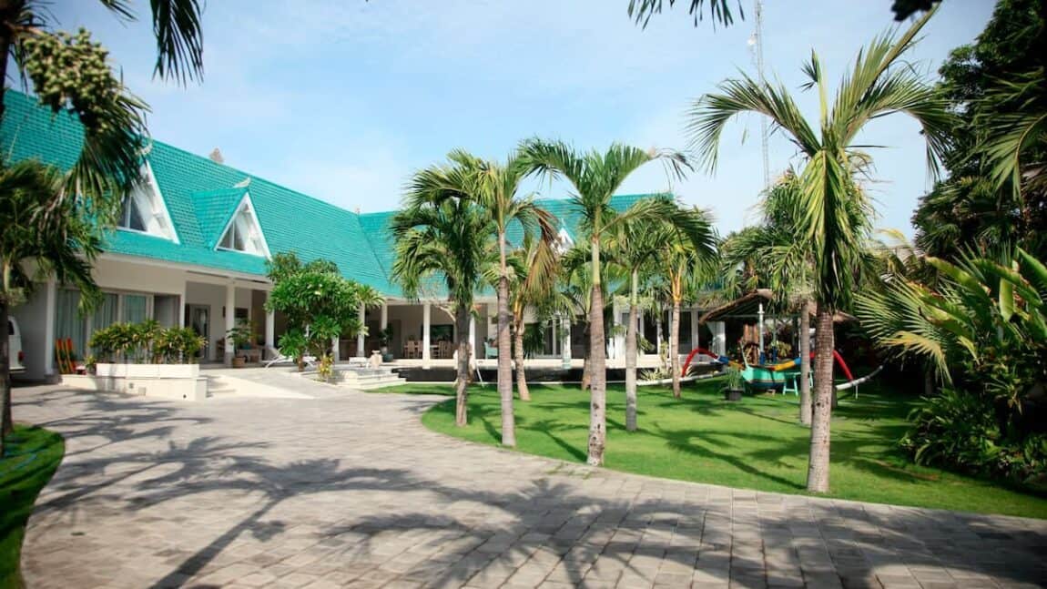 9-bedroom leasehold villa in Sanur — photo 3 of 5
