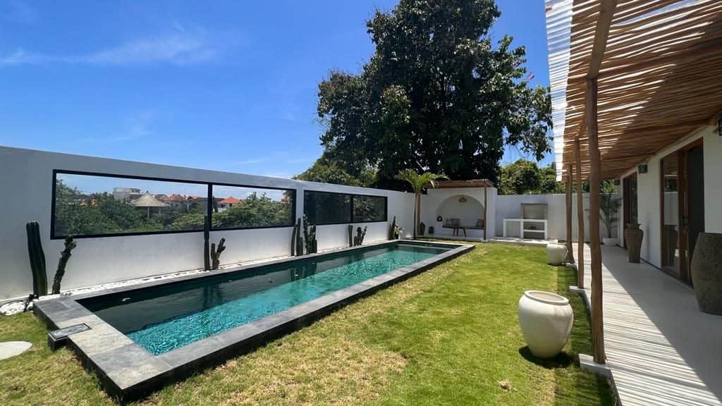 Four bedrooms for Leasehold in Canggu