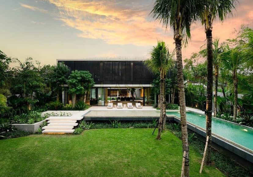 6-bedroom freehold villa in Pererenan — photo 2 of 5