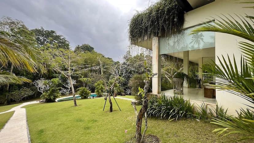 4-bedroom freehold villa in Tabanan — photo 2 of 5