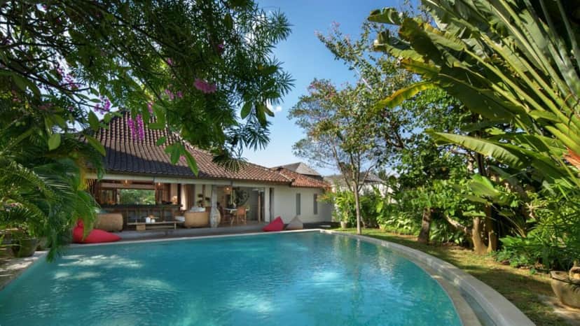 4-bedroom leasehold villa in Berawa — photo 3 of 5