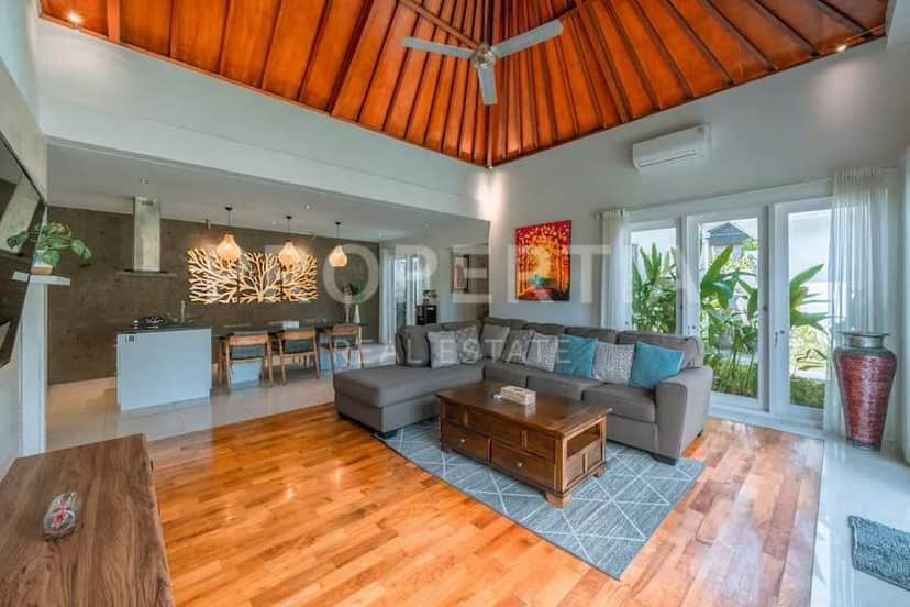 3-bedroom leasehold villa in Canggu — photo 2 of 5