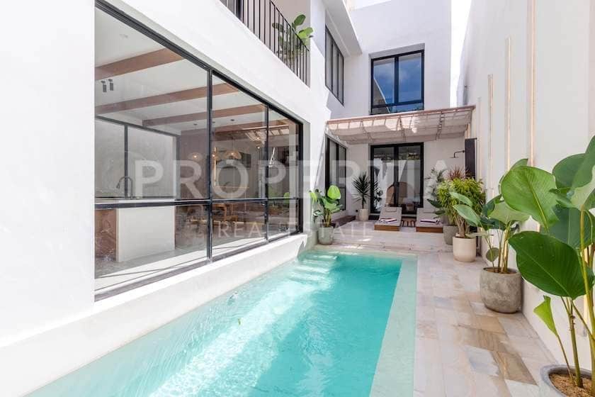Alluring Tropical Villa in Pererenan