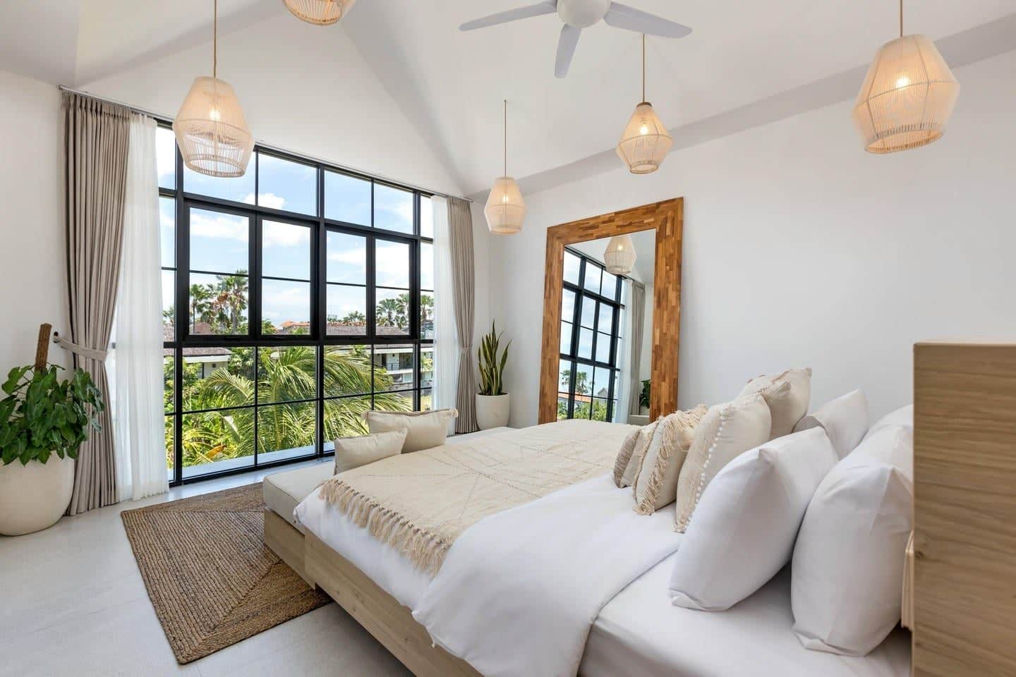 6-bedroom leasehold villa in Canggu — photo 4 of 5