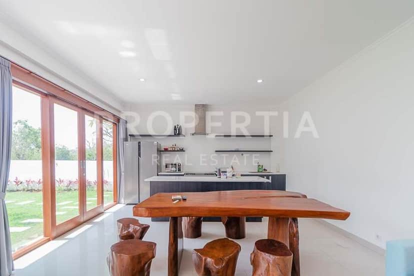 6-bedroom freehold villa in Bingin — photo 3 of 5