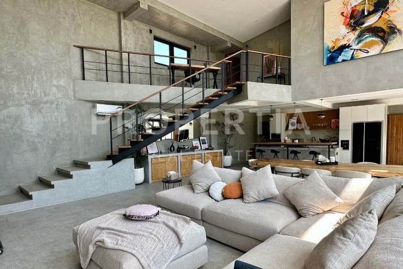 4-bedroom leasehold villa in Berawa — photo 2 of 5