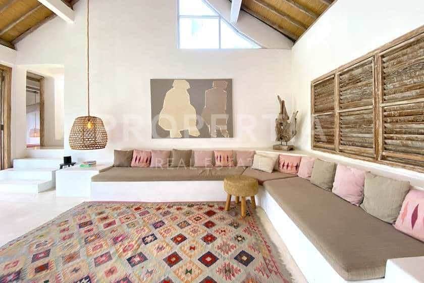 4-bedroom leasehold villa in Berawa — photo 3 of 5