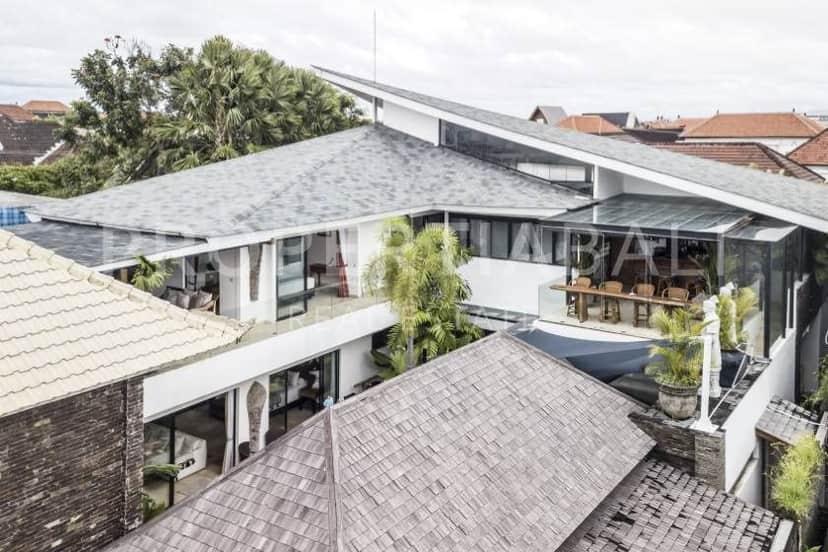 4-bedroom leasehold villa in Canggu — photo 2 of 5