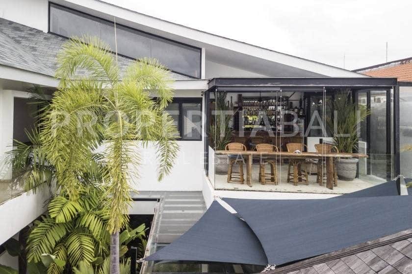 4-bedroom leasehold villa in Canggu — photo 3 of 5