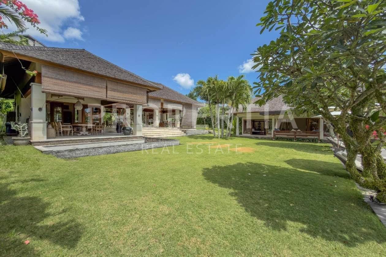 5-bedroom freehold villa in Canggu — photo 5 of 5
