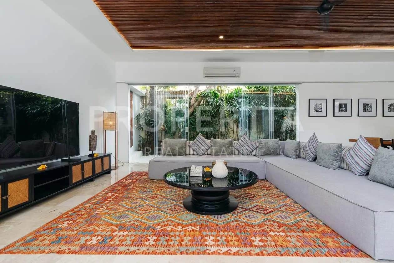 4-bedroom leasehold villa in Canggu — photo 3 of 5