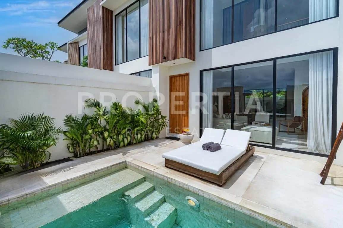 Beautiful Turn-key Modern Tropical Villa in Batu Bolong