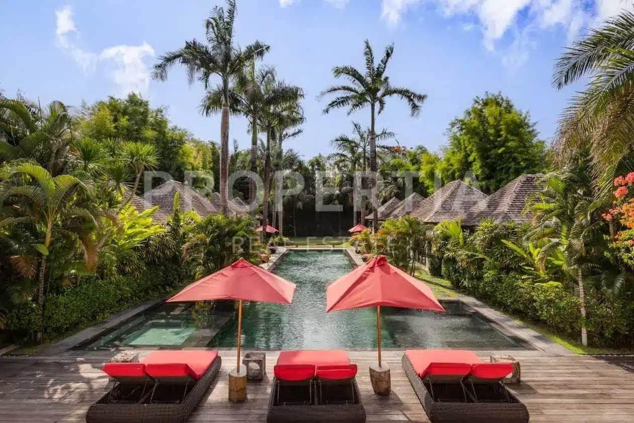 6-bedroom leasehold villa in Canggu — photo 2 of 5