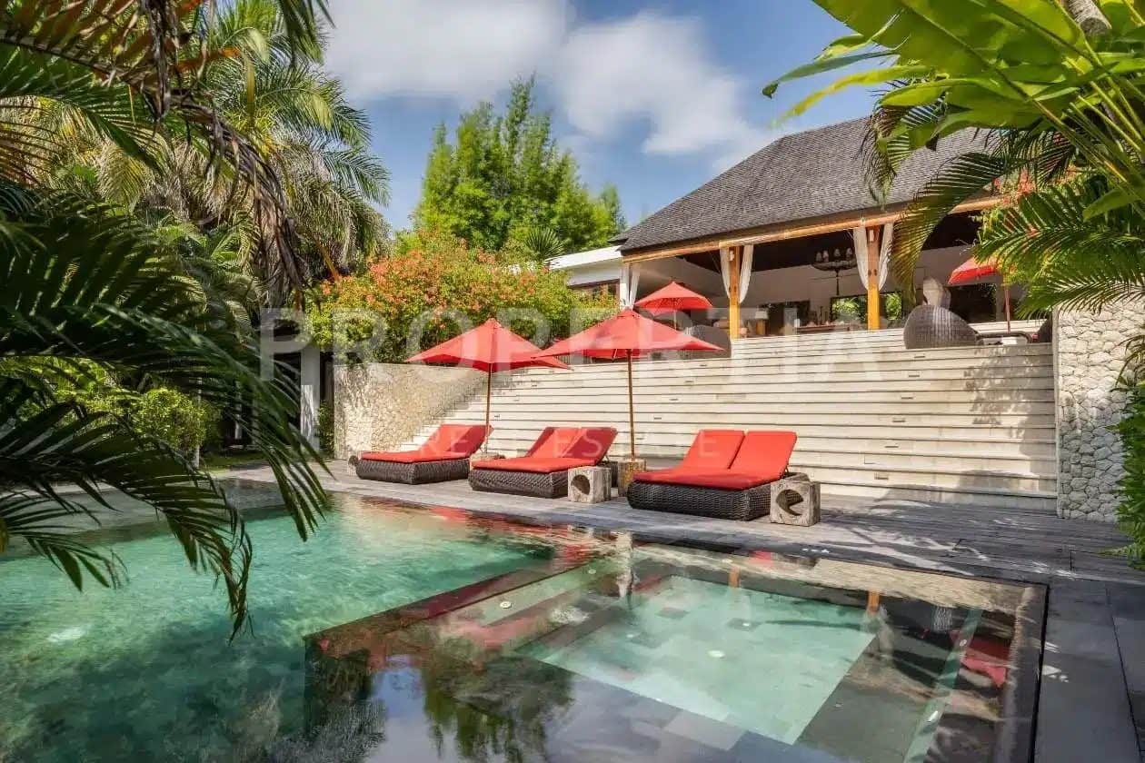 6-bedroom leasehold villa in Canggu — photo 3 of 5