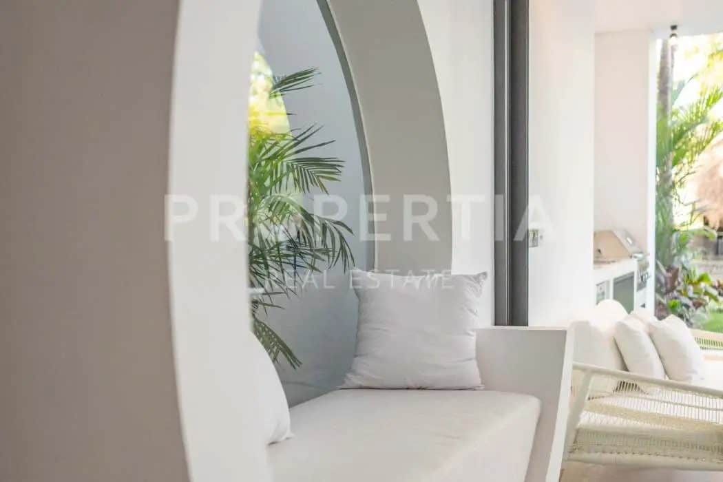 4-bedroom leasehold villa in Pererenan — photo 4 of 5