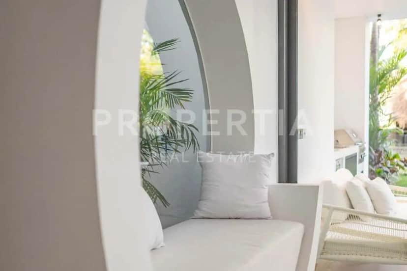 4-bedroom leasehold villa in Pererenan — photo 4 of 5