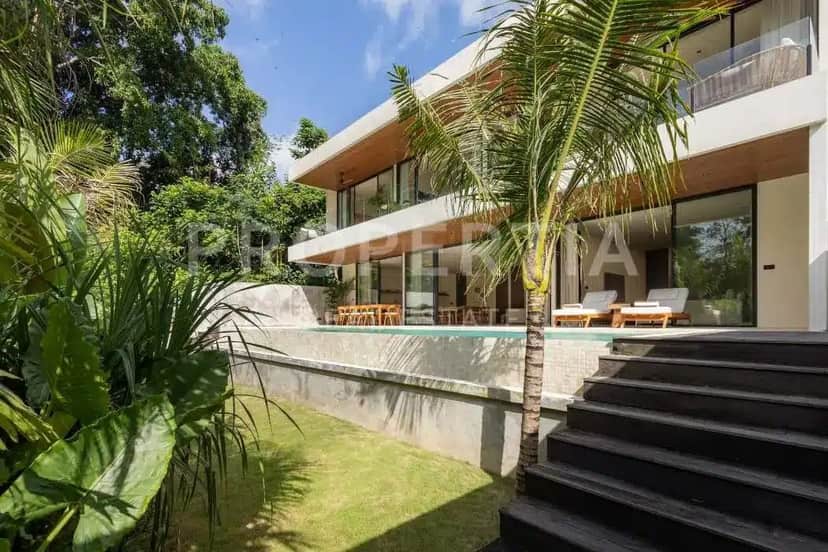 4-bedroom leasehold villa in Pererenan — photo 2 of 5