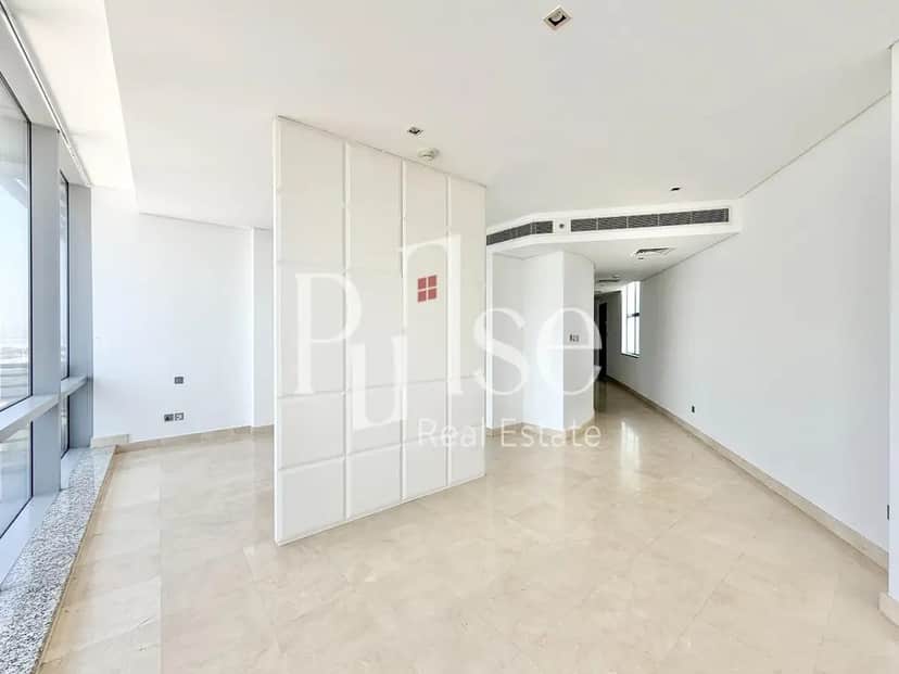 studio freehold apartment in DIFC — photo 2 of 4