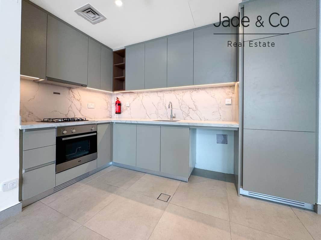 2-bedroom freehold apartment in Business Bay — photo 3 of 5