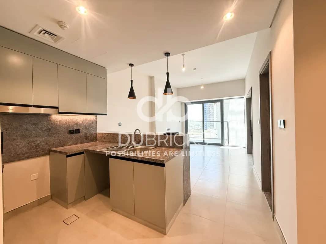 1-bedroom freehold apartment in DAMAC Hills — photo 2 of 4