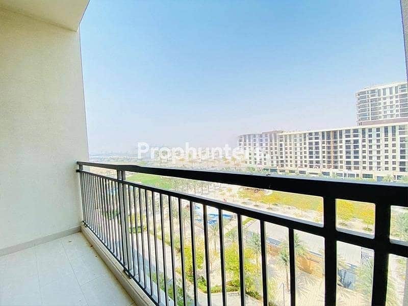 2-bedroom freehold apartment in Town Square — photo 1 of 4