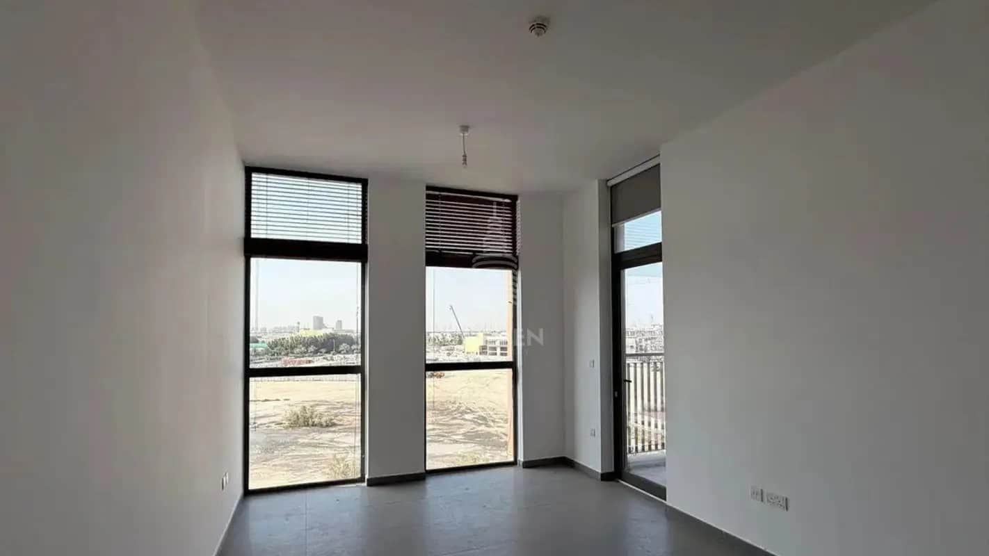 2-bedroom freehold apartment in Mudon — photo 2 of 4